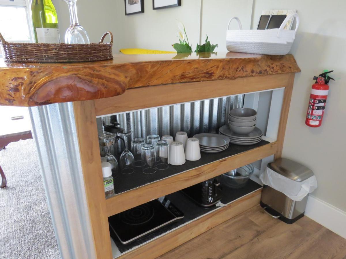 Crown Ridge Miners Cottage Karangahake Екстер'єр фото
